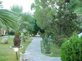 Barbara Studios & Apartments Svoronata Aparthotel