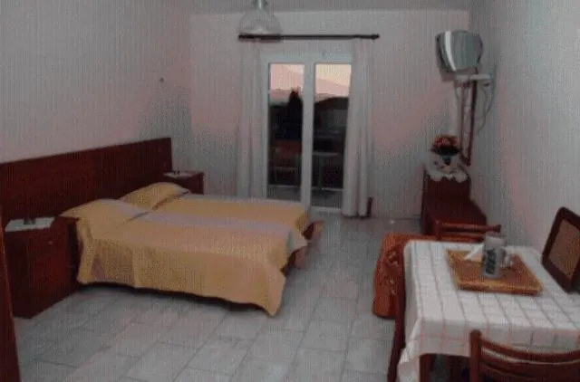 Barbara Studios & Apartments Svoronata 2*,  Greece
