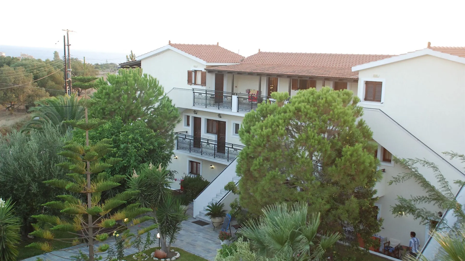 Barbara Studios & Apartments Svoronata