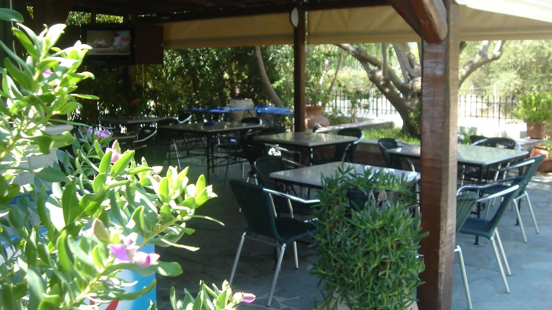 Barbara Studios & Apartments Svoronata Aparthotel